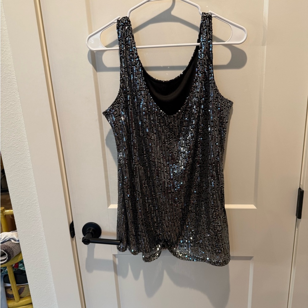 Black/Silver Sequin Tank Top, XL, unbranded, P2P 19”, Length 24”